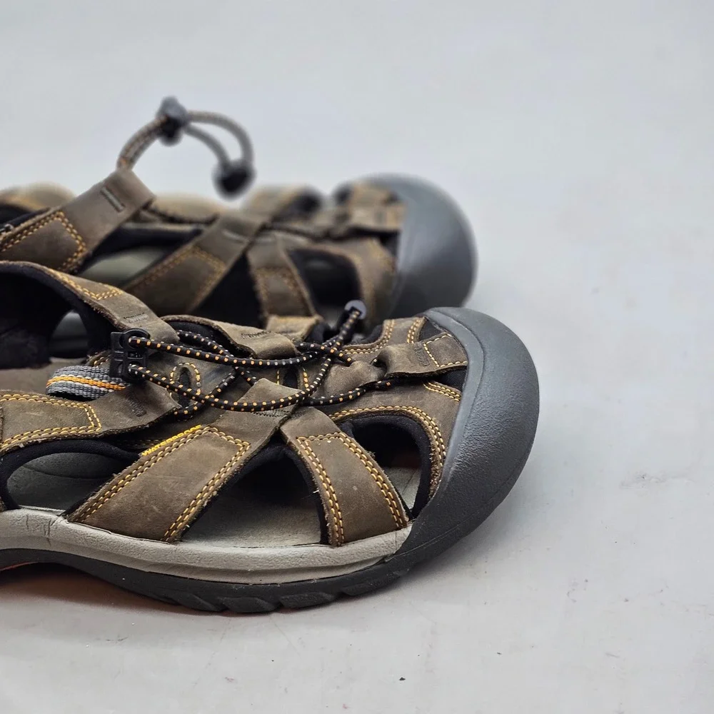 Keen Newport H2 Mens Brown Leather Waterproof Hiking Sandals Size 10 102321